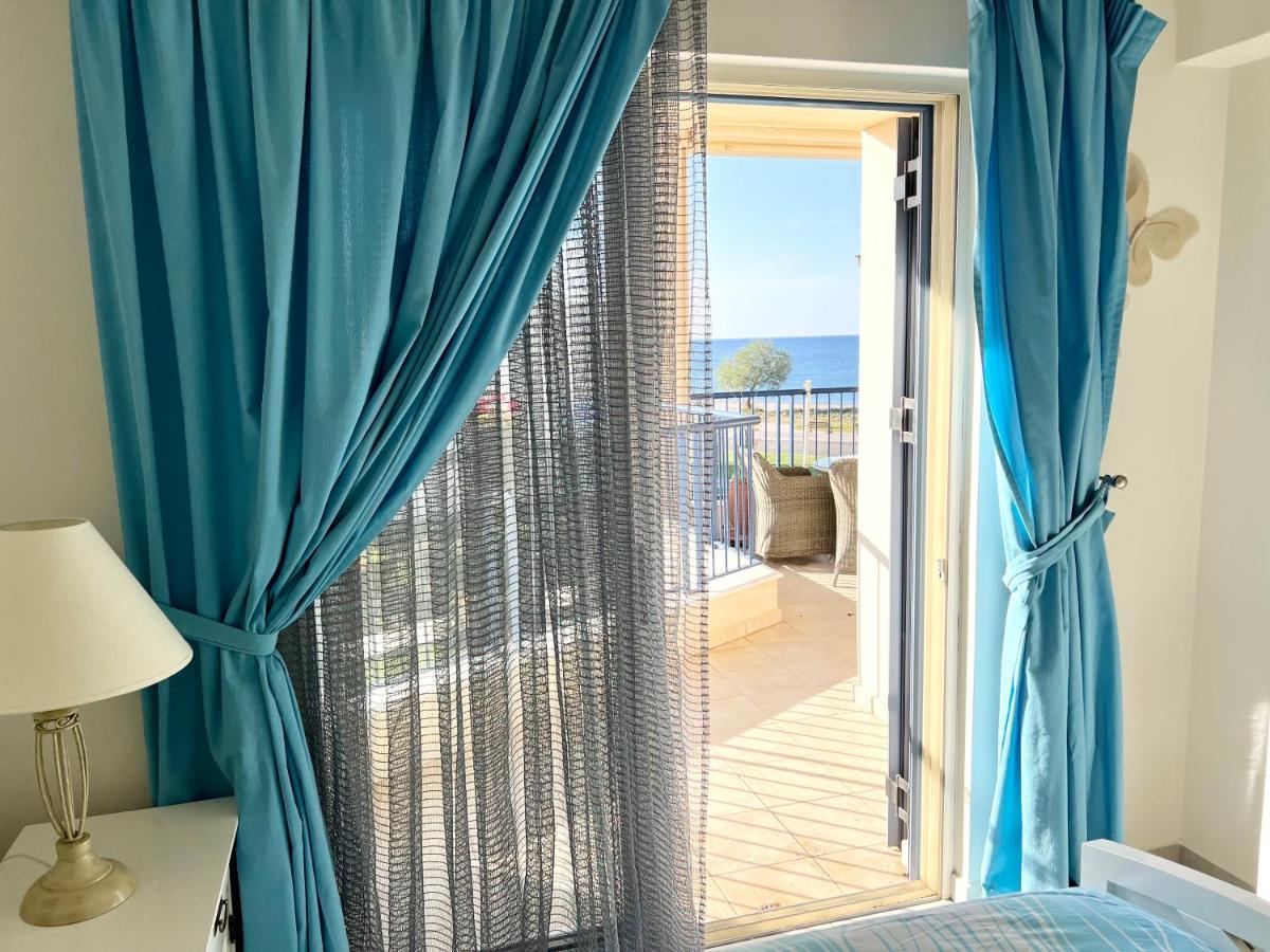 Odyssey Beach Front Apartment Chania  Exterior foto